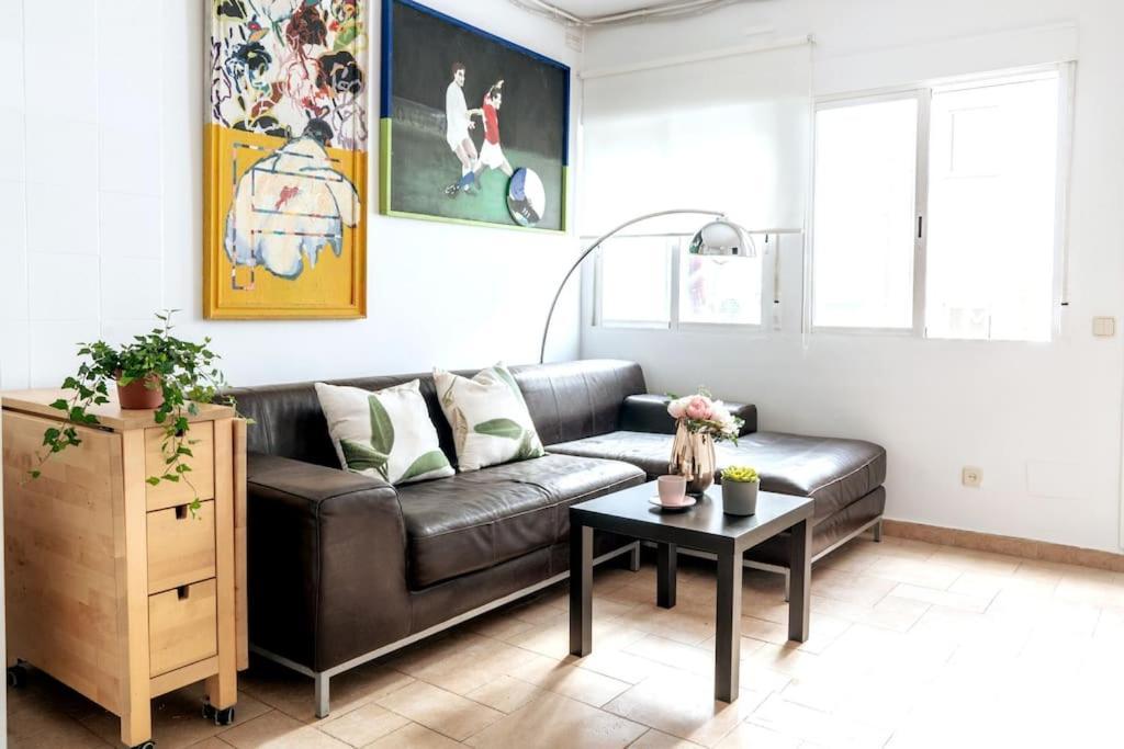 Flat For Groups 8 People In Gran Via-Cgrac4 Apartment มาดริด ภายนอก รูปภาพ