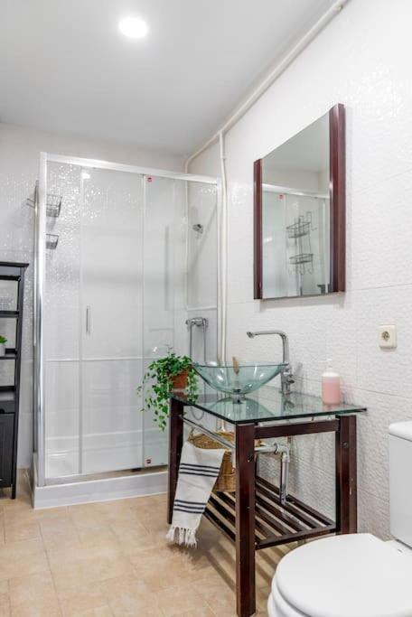 Flat For Groups 8 People In Gran Via-Cgrac4 Apartment มาดริด ภายนอก รูปภาพ